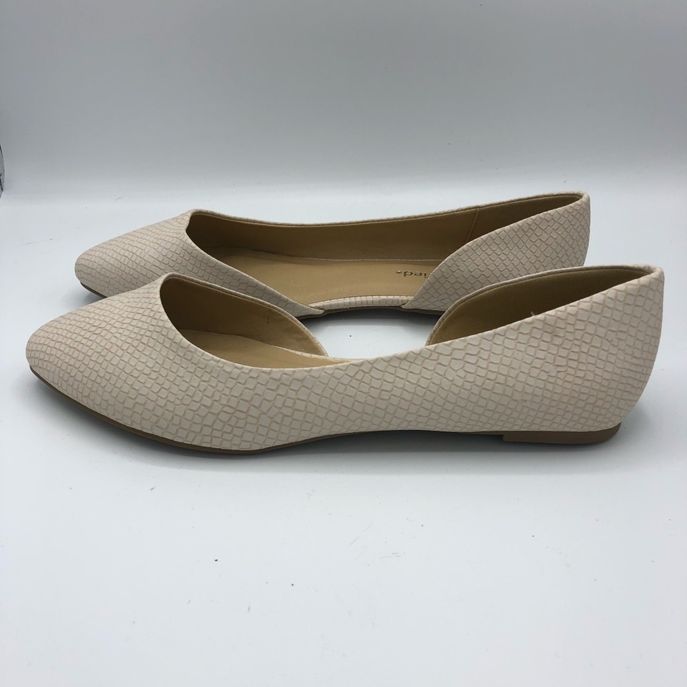 City Classified | D’Orsay Beige Snake Skin Flat - Picture 3 of 8